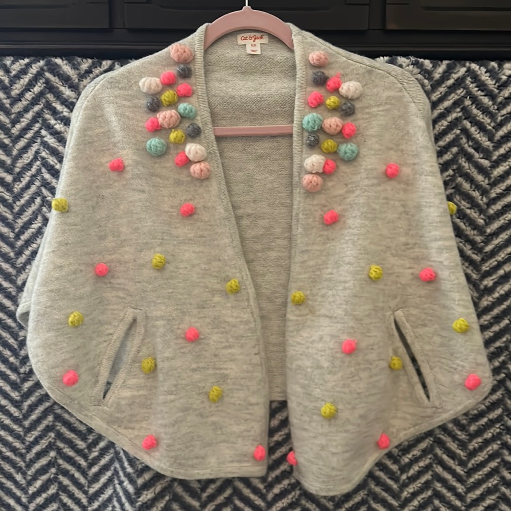 Pom poncho/cape, EUC MINT CONDITION, S/M